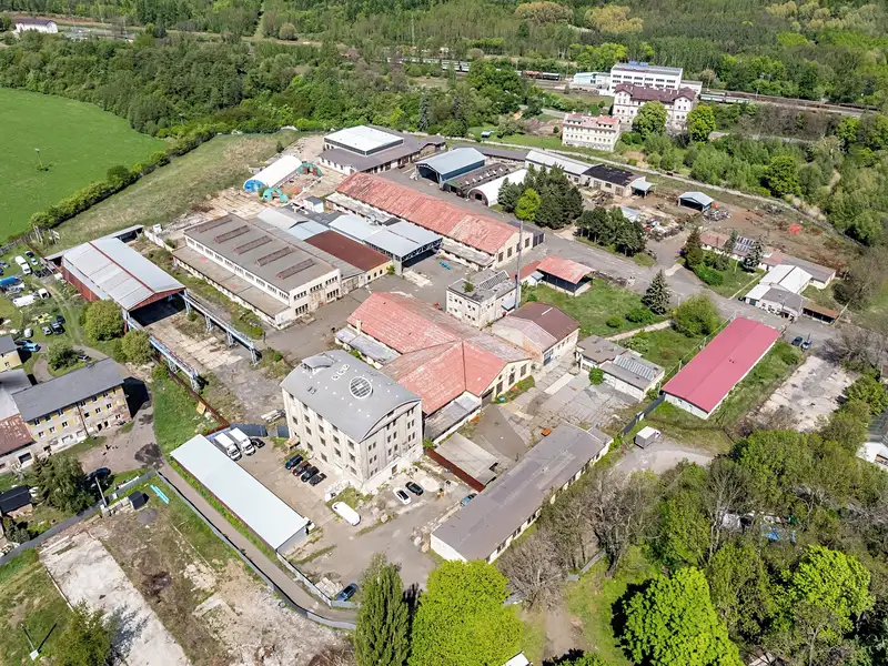 Prodej skladového prostoru 11945 m², Kadaň – náhled fotky 1