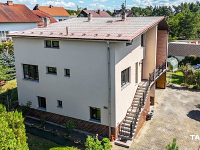 Prodej  rodinného domu 295 m², pozemek 1 422 m²
