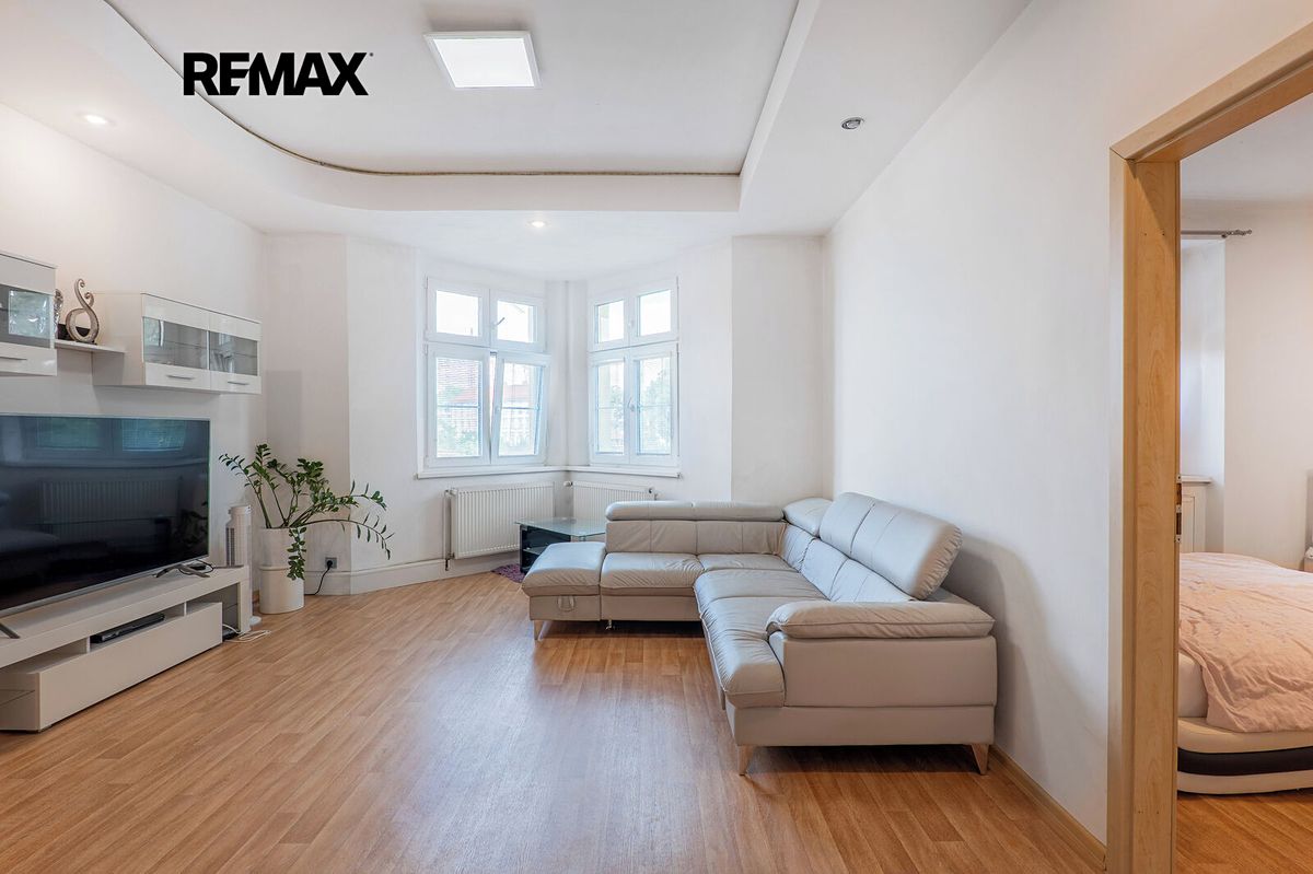 Pronájem bytu 4+kk 111 m² – fotografie 2