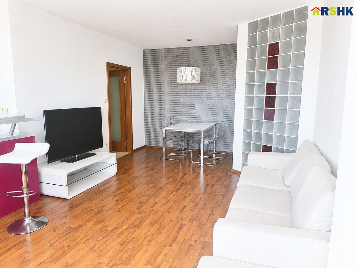 Pronájem bytu 2+kk 51 m² – fotografie 5