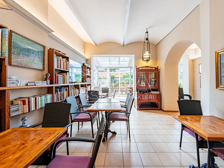 Prodej domu, 377 m² (21 z 29)