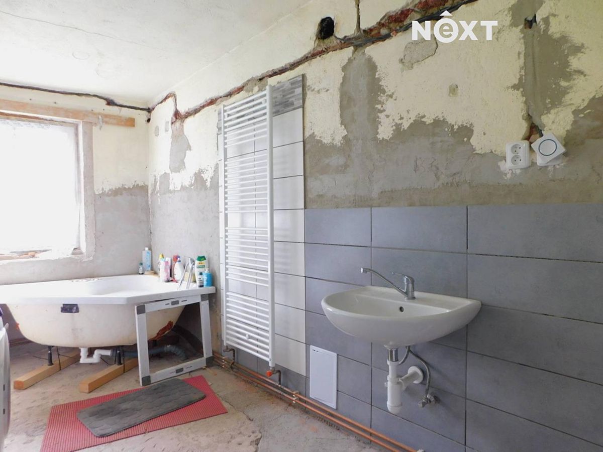 Prodej rodinného domu 200 m², pozemek 1617 m² – fotografie 5