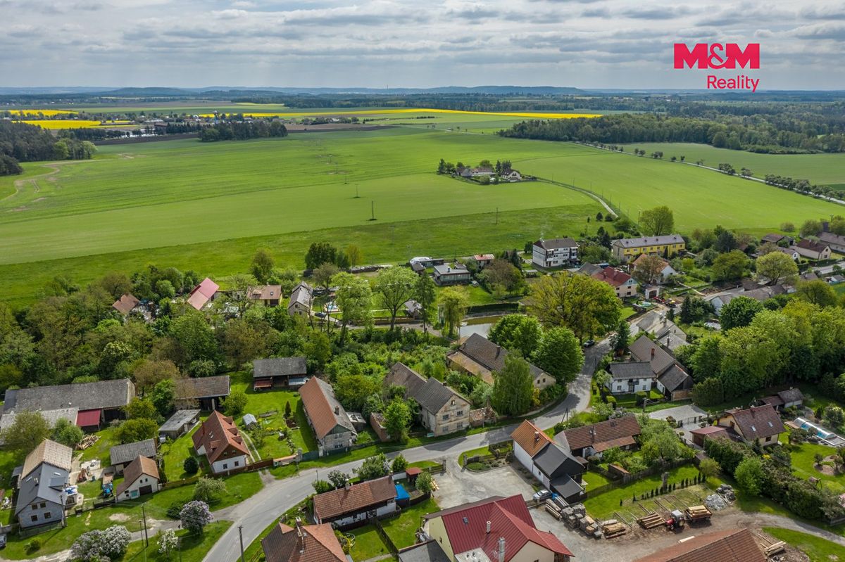 Prodej rodinného domu 300 m², pozemek 2458 m² – fotografie 5