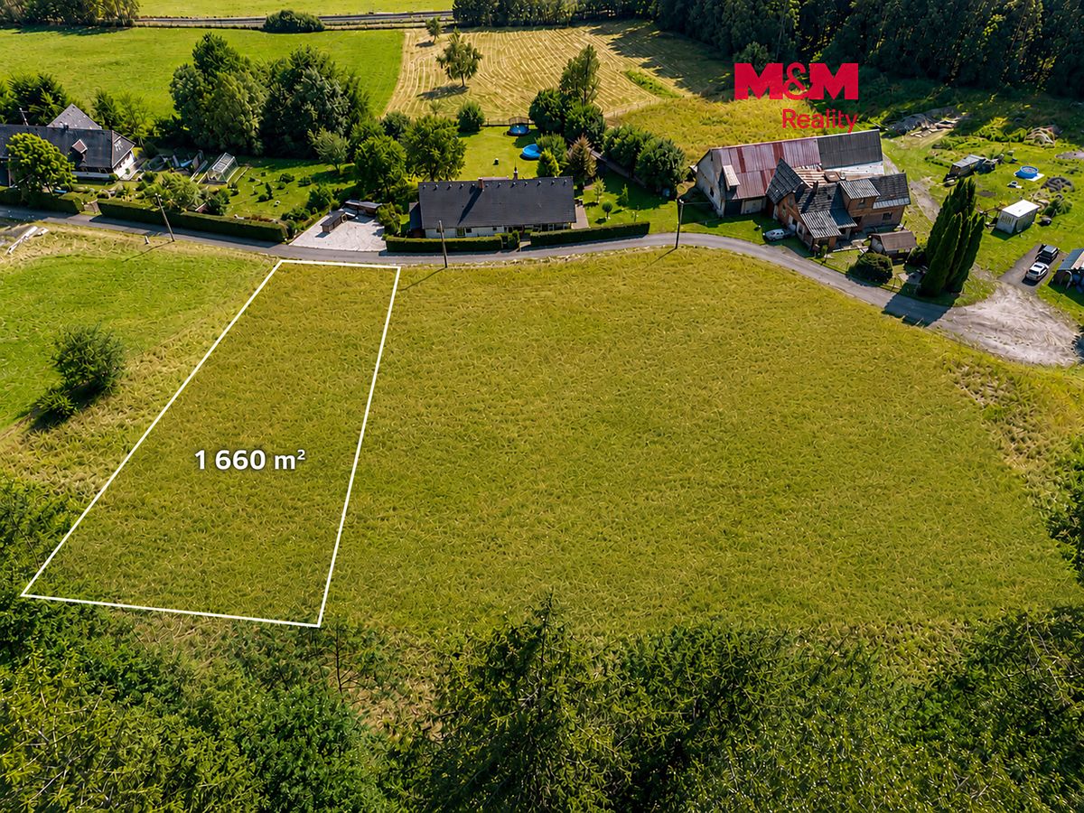 Prodej stavebního pozemku 1660 m²