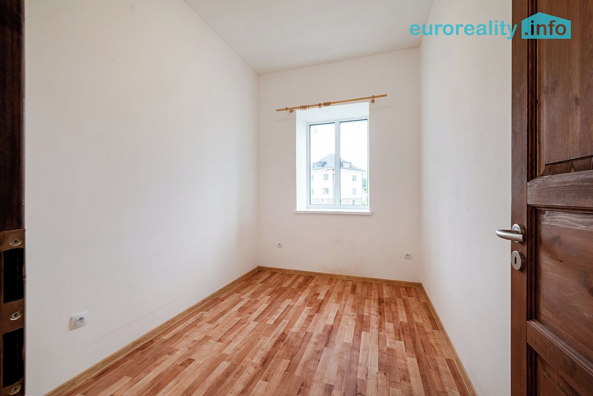 Pronájem bytu 3+kk 58 m² – fotografie 4