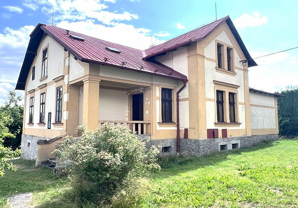 Prodej rodinného domu 340 m², pozemek 3933 m² – fotografie 2
