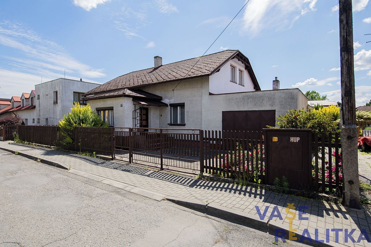 Prodej rodinného domu 140 m², pozemek 885 m²