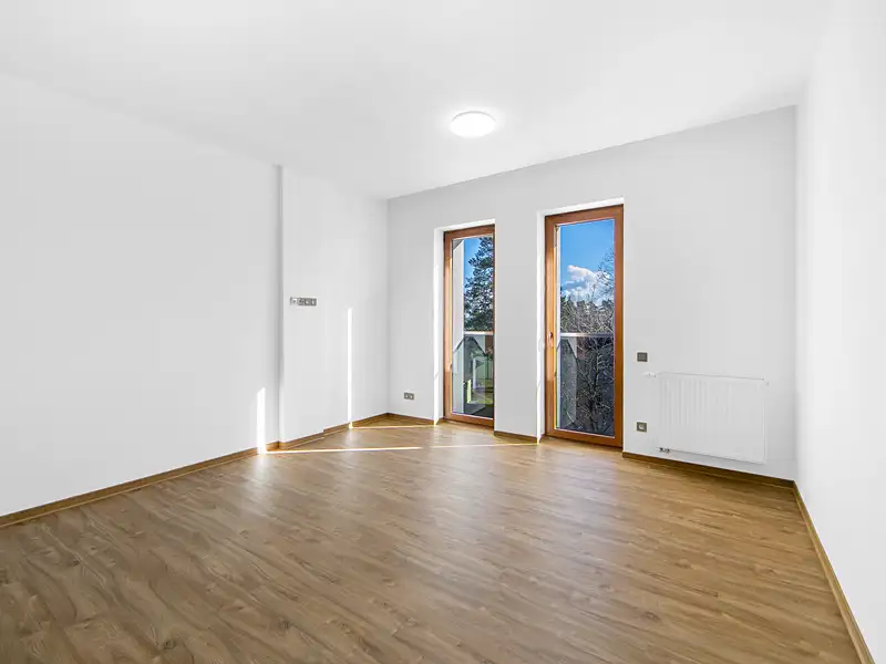 Pronájem bytu 1+kk 29 m², Zruč-Senec – náhled fotky 1