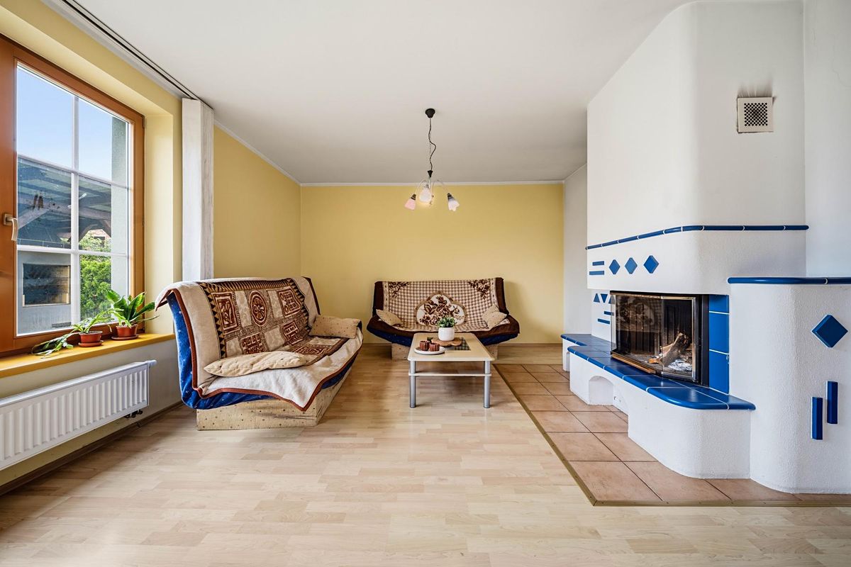 Prodej rodinného domu 267 m², pozemek 1071 m² – fotografie 5