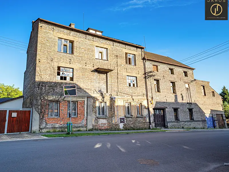 Prodej rodinného domu 400 m², pozemek 1226 m², Malé Kyšice – náhled fotky 3