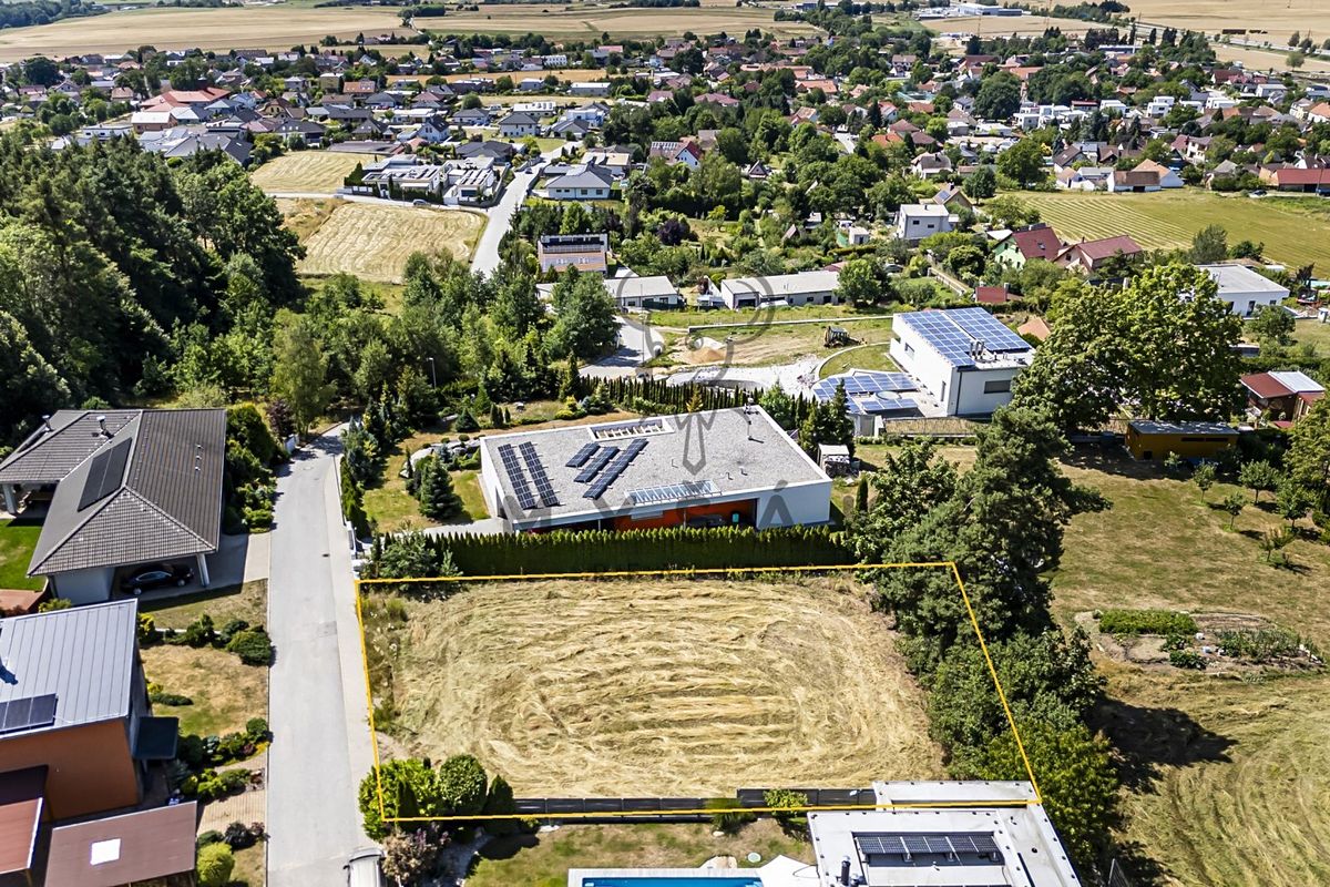 Prodej stavebního pozemku 899 m² – fotografie 3