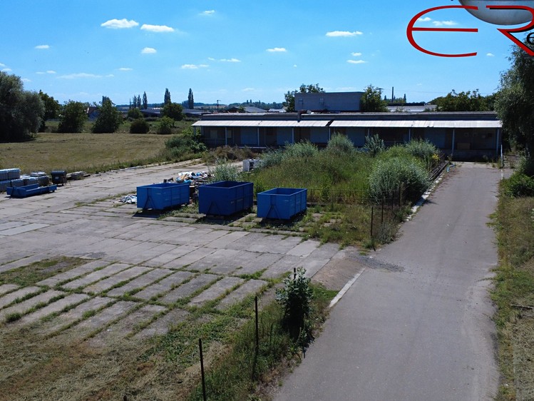 Prodej komerčního prostoru, 1 320 m² (13 z 18)