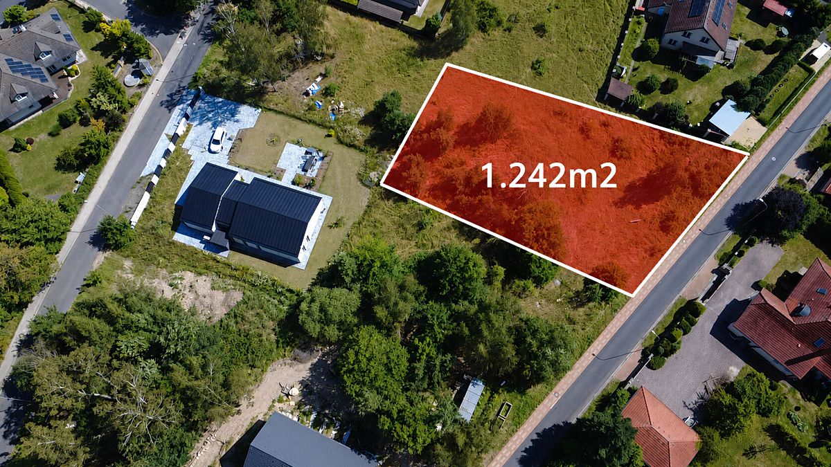 Prodej stavebního pozemku 1242 m², Karlovy Vary – fotka 1 z 3
