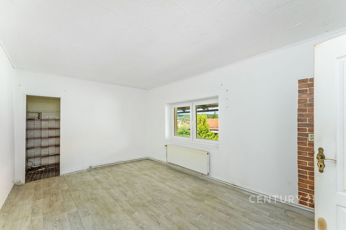 Prodej rodinného domu 264 m², pozemek 441 m² – fotografie 3