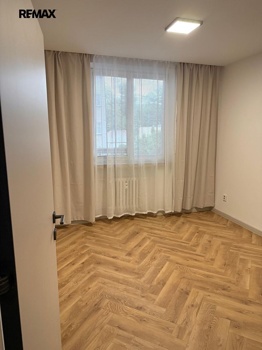 Pronájem bytu 2+1 61 m² – fotografie 5