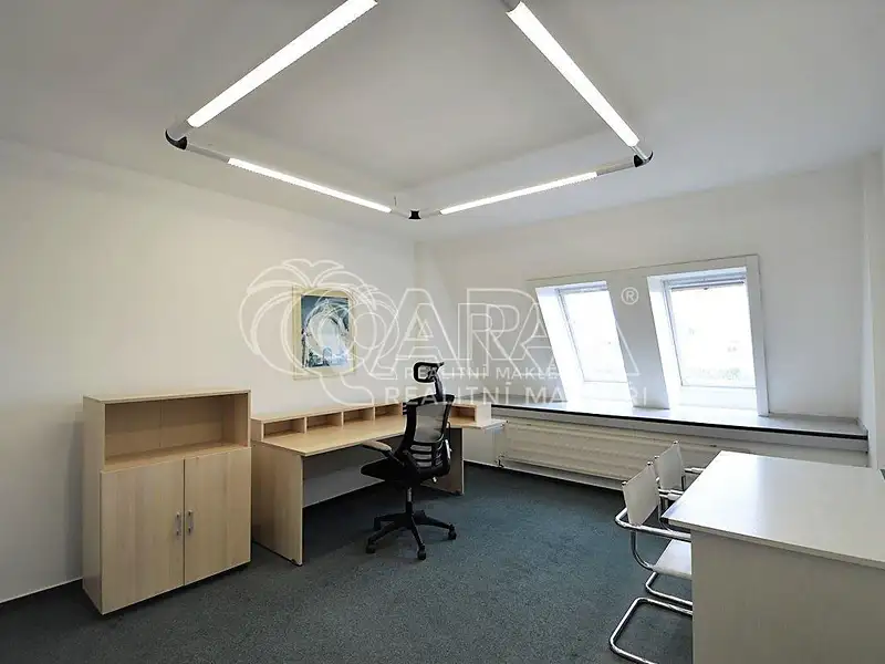 Pronájem kanceláře 17 m², Kosmonosy – náhled fotky 1