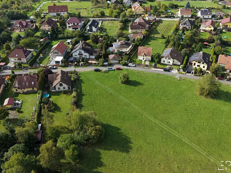 Prodej ubytovacího zařízení 3600 m², Svárov – náhled fotky 3