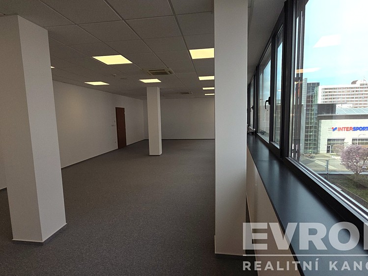 Gewerbefläche zur Miete, 90 m² (2 von 7)