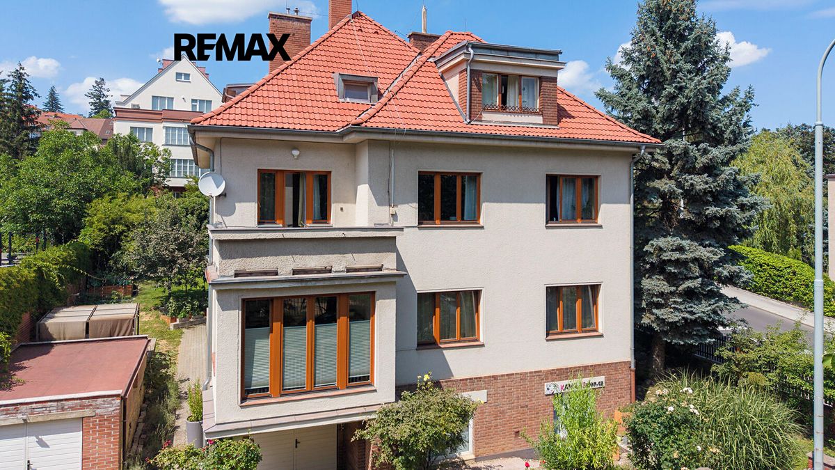 Prodej vily 400 m², pozemek 1009 m²