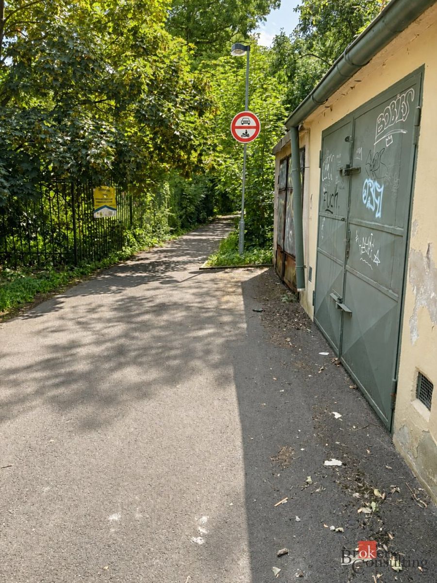 Prodej garáže 22 m² – fotografie 4