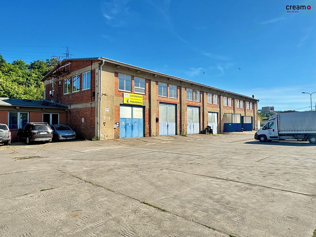 Pronájem komerční nemovitosti 888 m²