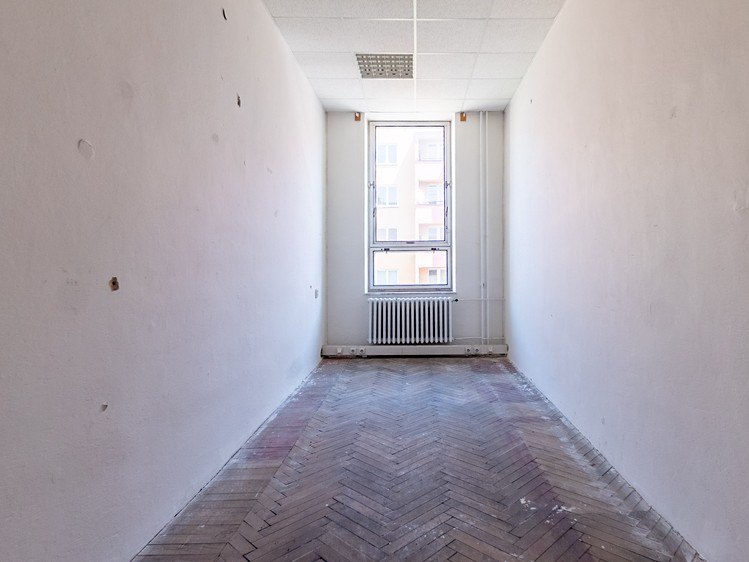 Комерційне приміщення на продаж, 1 254 м² (22 з 30)