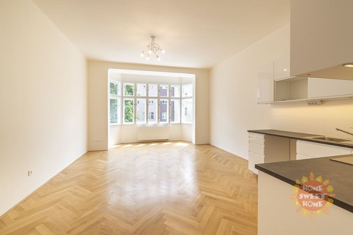 Pronájem bytu 2+kk 58 m², Praha – fotka 1 z 3