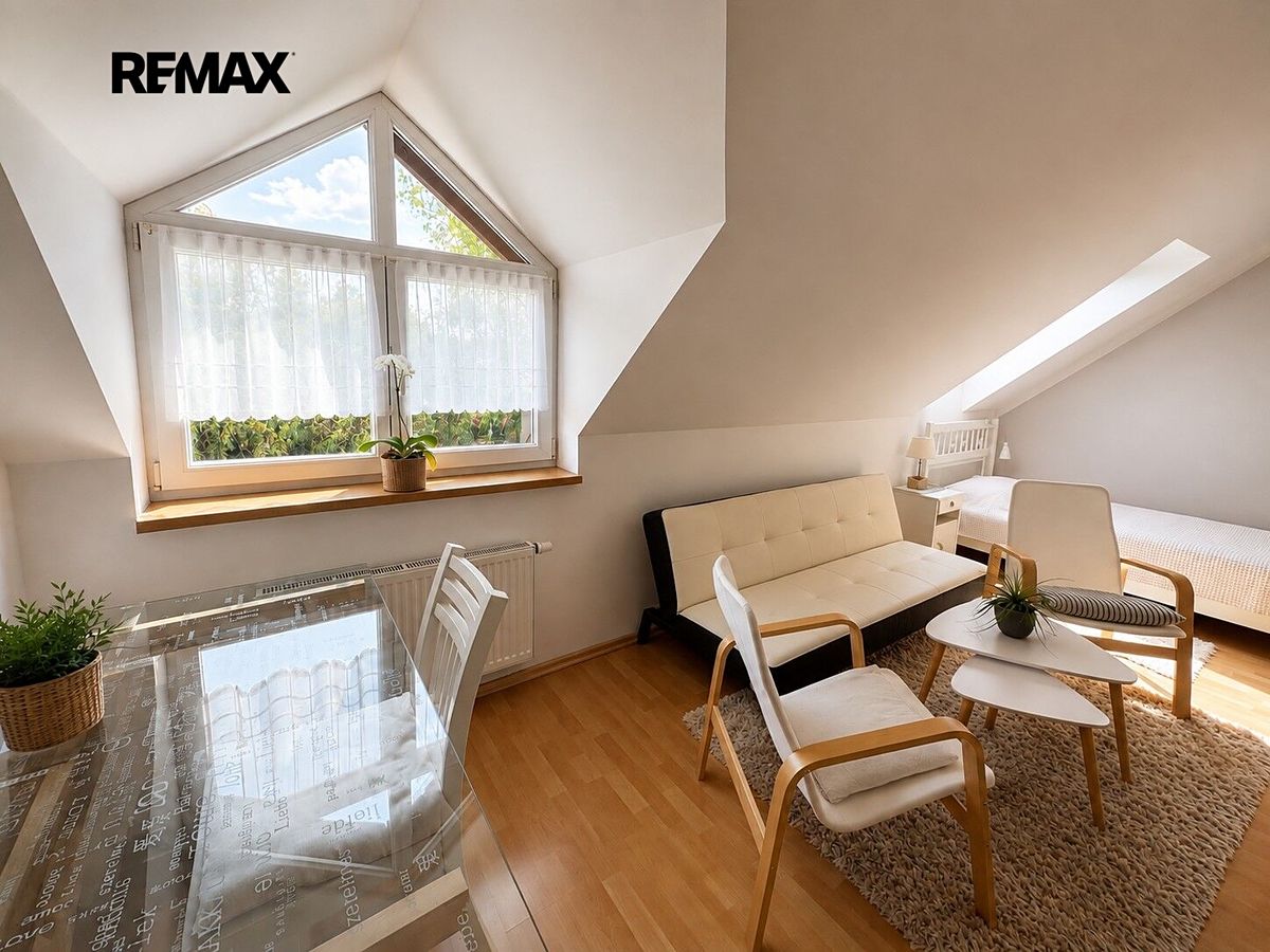 Prodej rodinného domu 184 m², pozemek 1173 m² – fotografie 5