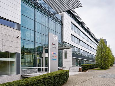 Pronájem kanceláře 408 m²