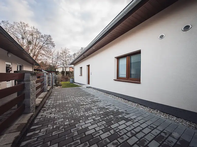 Pronájem bytu 3+kk 70 m², Fryšták – náhled fotky 1
