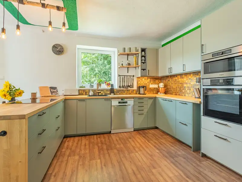 Prodej rodinného domu 173 m², pozemek 1340 m², Horní Bradlo – náhled fotky 2