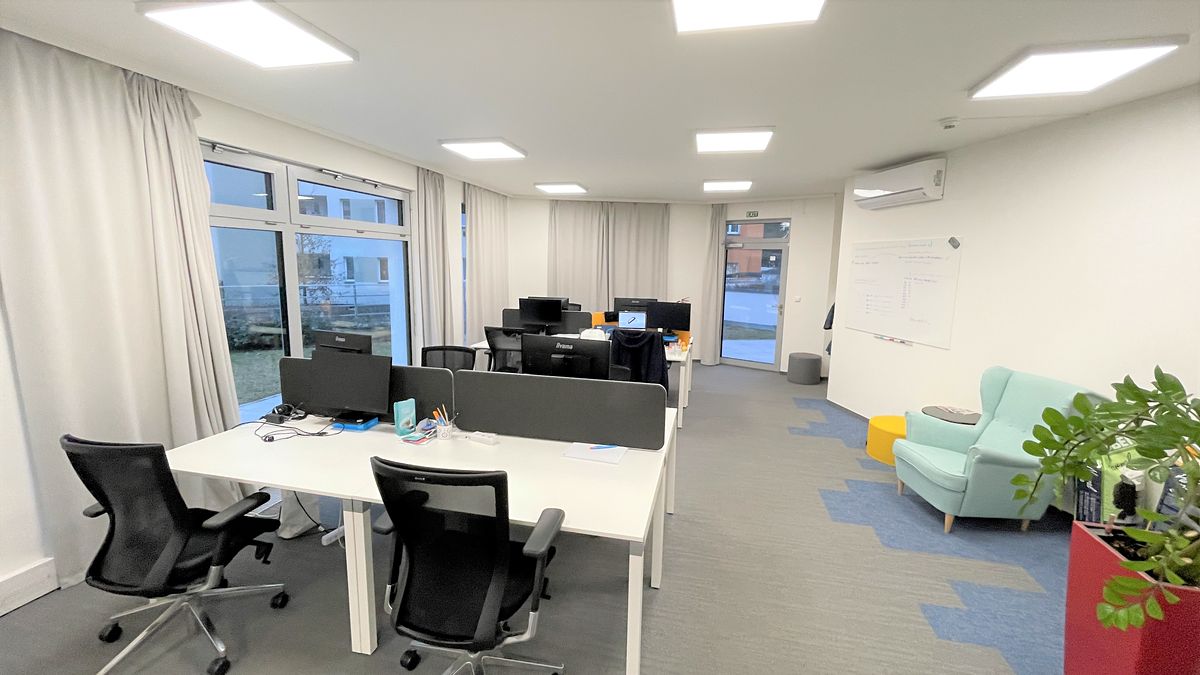 Pronájem kanceláře 109 m² – fotografie 3
