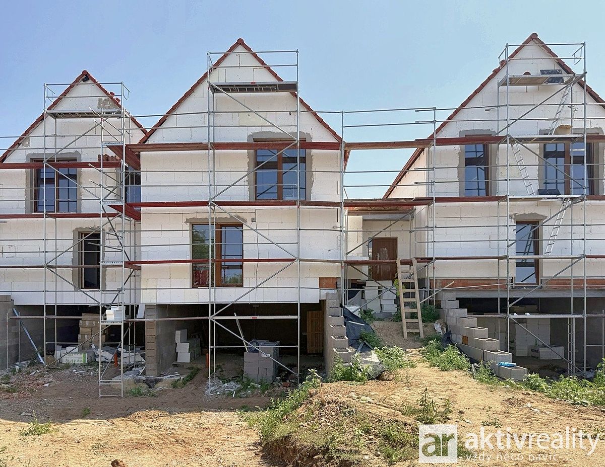 Prodej rodinného domu 192 m², pozemek 205 m²