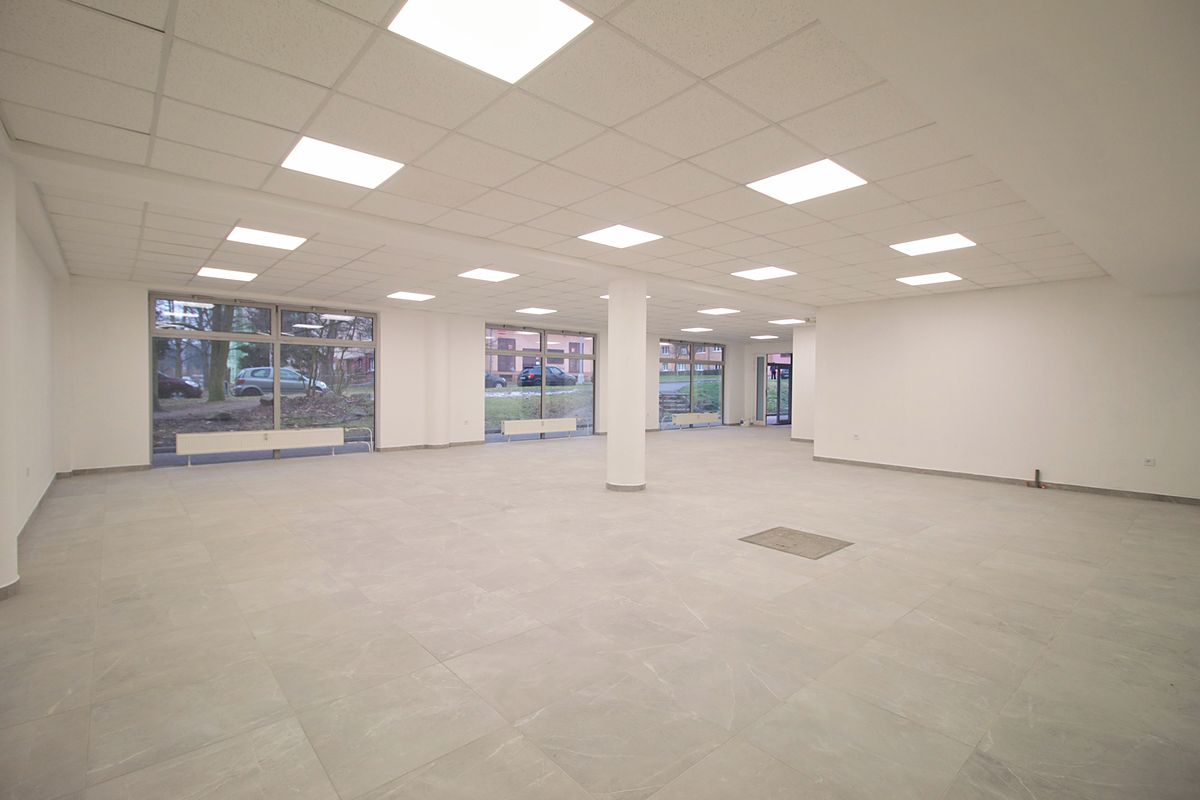 Pronájem obchodního prostoru 180 m² – fotografie 3