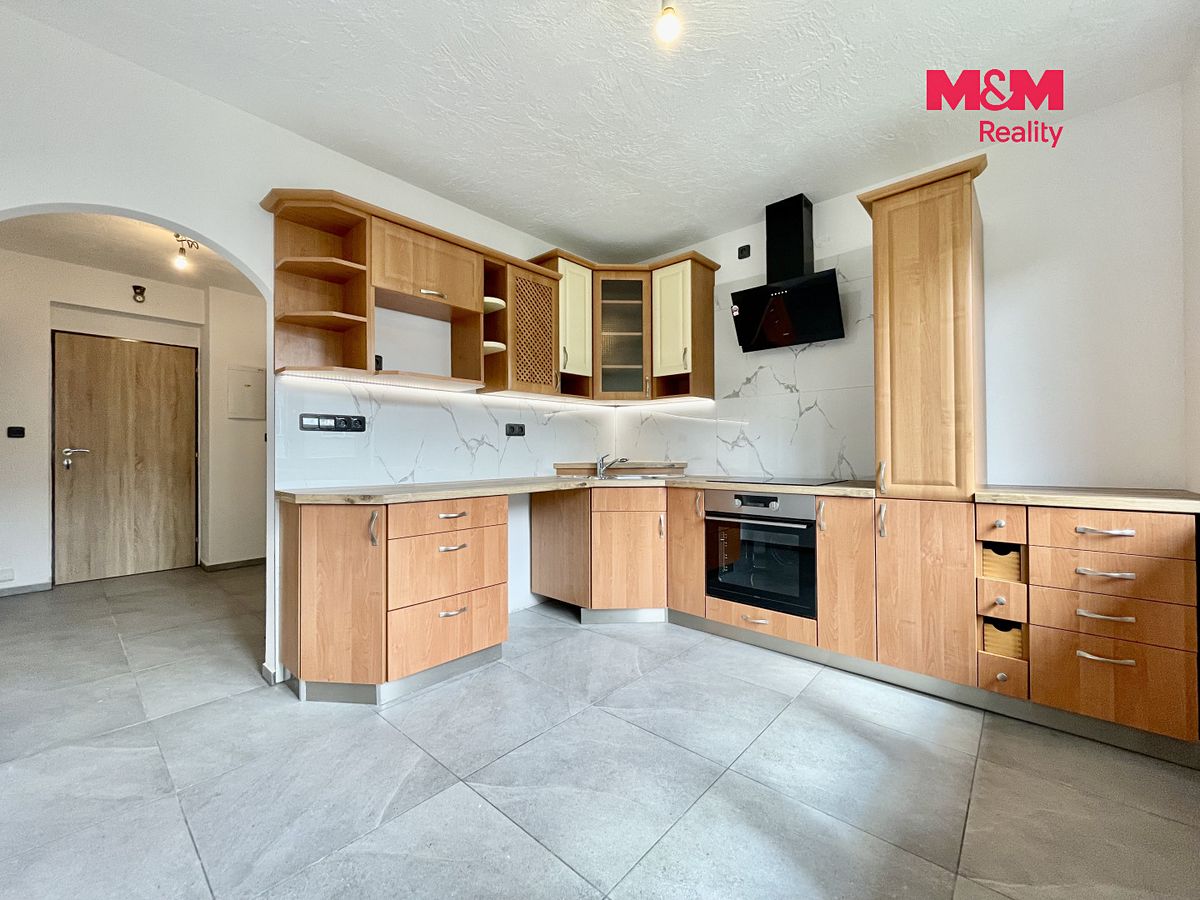 Pronájem bytu 2+1 55 m² – fotografie 3