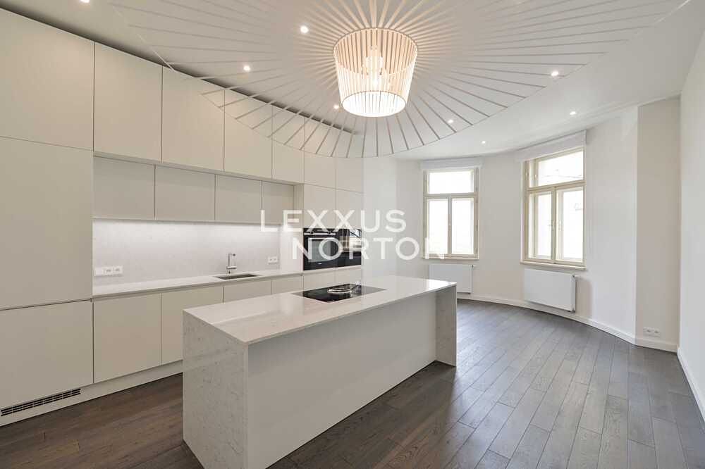 Pronájem bytu 4+kk 137 m²