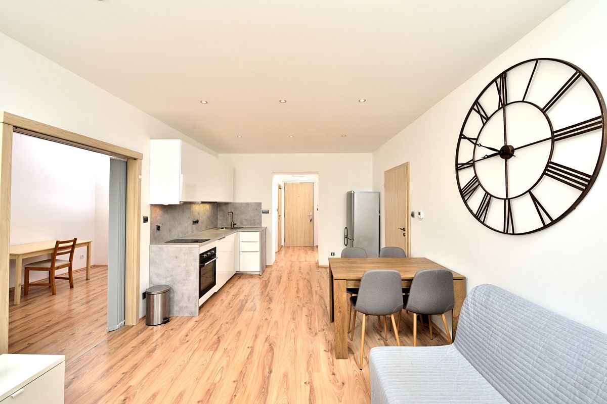 Pronájem bytu 3+kk 68 m²