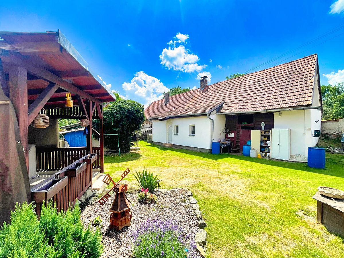 Prodej rodinného domu 76 m², pozemek 1048 m² – fotografie 3
