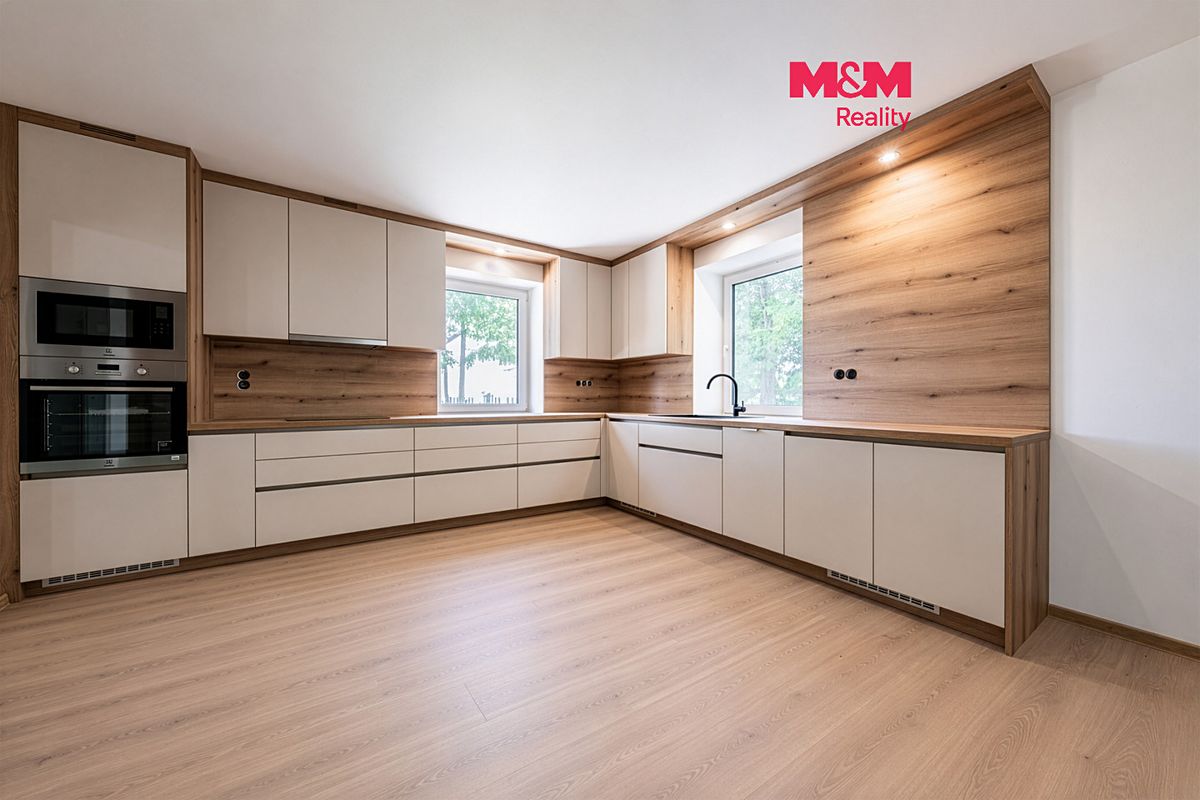 Prodej rodinného domu 99 m², pozemek 748 m²