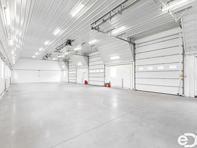 Комерційне приміщення в оренду, 298 м² (2 з 11)