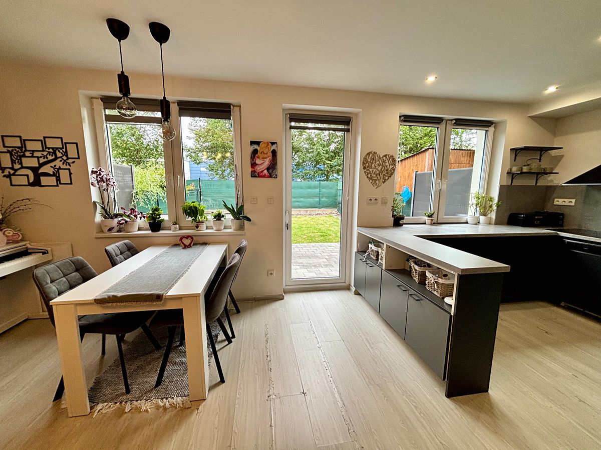 Prodej rodinného domu 90 m², pozemek 115 m² – fotografie 5