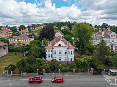 Prodej rodinného domu 256 m², pozemek 1475 m²