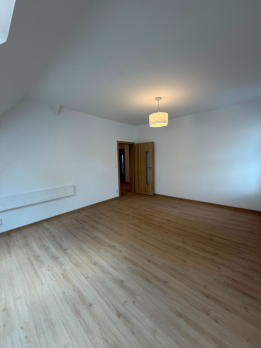 Pronájem bytu 3+kk 94 m² – fotografie 5