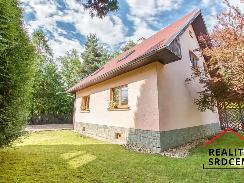 Prodej rodinného domu 170 m², pozemek 921 m², Bystřice – náhled fotky 2