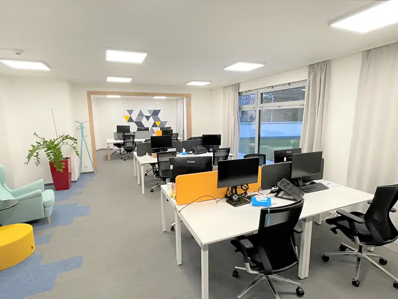 Pronájem kanceláře 109 m², Praha – náhled fotky 1