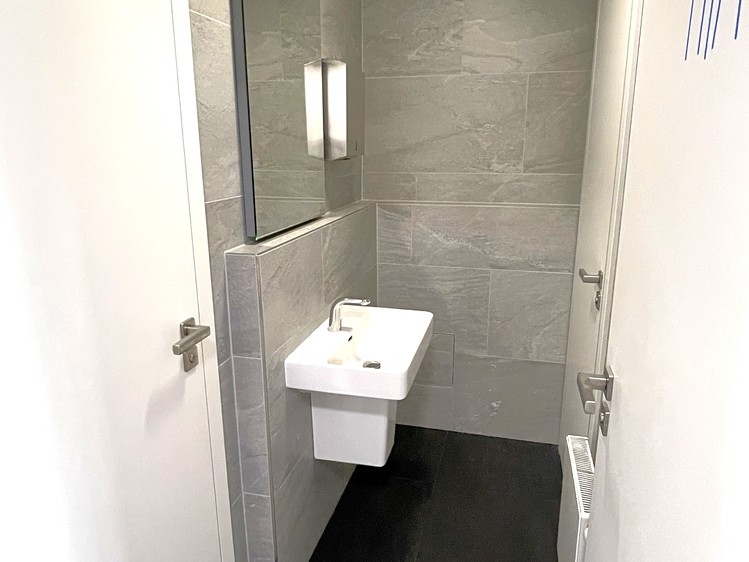 Pronájem komerčního prostoru, 109 m² (8 z 17)
