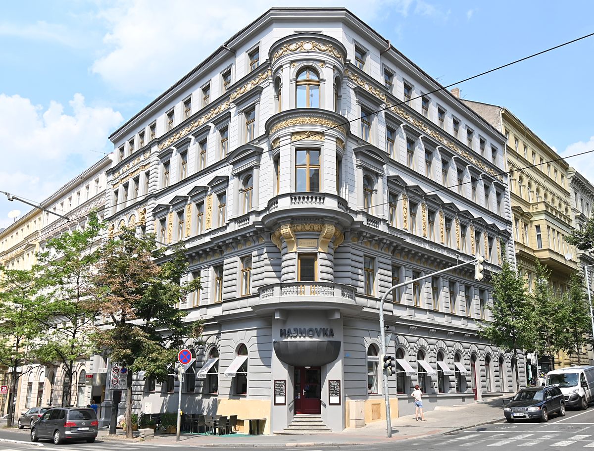 Pronájem bytu 1+kk 43 m²