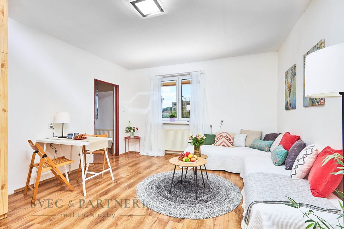 Prodej rodinného domu 188 m², pozemek 887 m² – fotografie 4