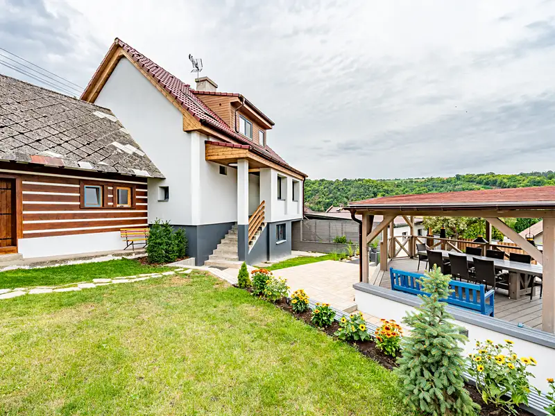 Prodej chalupy 234 m², pozemek 521 m², Roztoky – náhled fotky 1