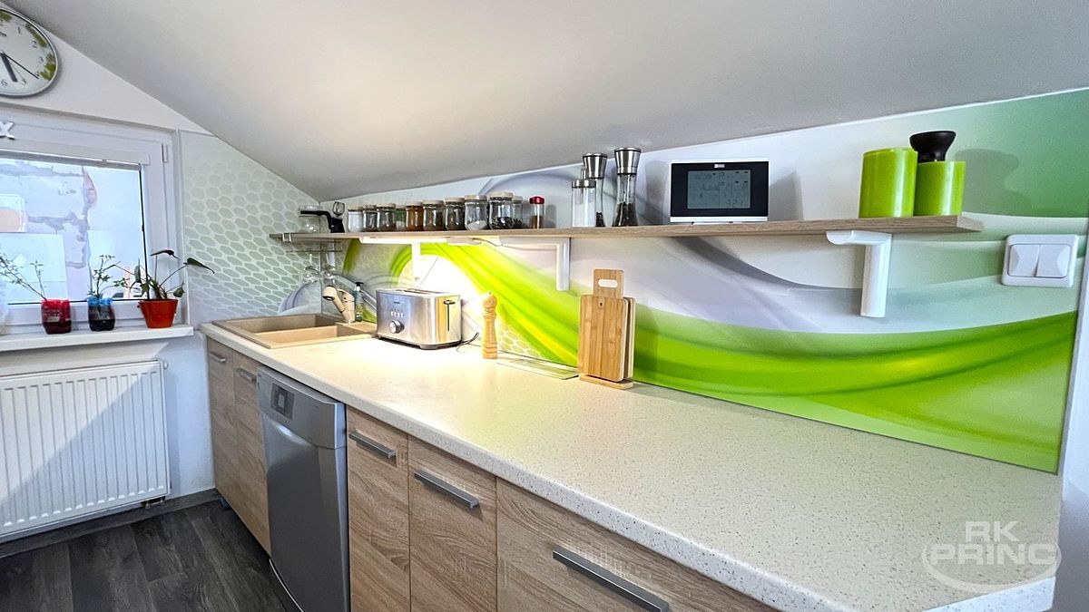 Prodej rodinného domu 210 m², pozemek 577 m² – fotografie 3